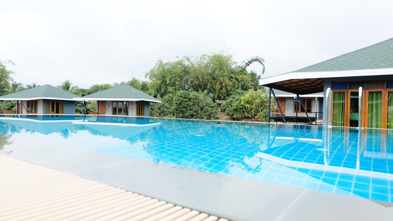Nok Chan Mee Na Chom Thong Exterior photo